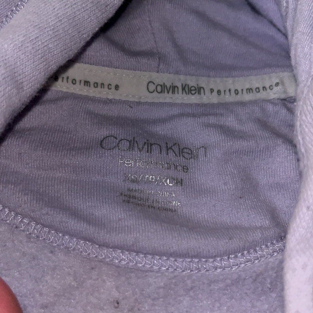 Calvin Klein - image 3